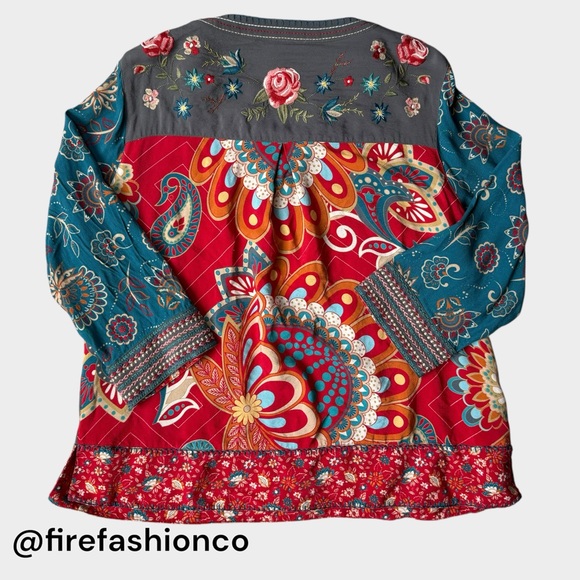 John Mark Floral Embroidered Gray and Teal Tunic - Picture 2 of 9